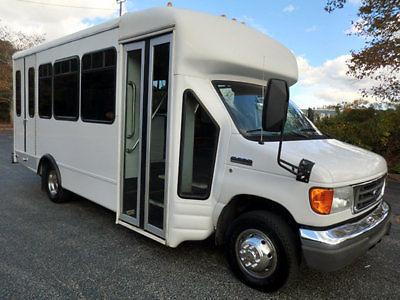 2006 Ford E450 Non CDL Wheelchair Shuttle Bus For Church School Adults Seniors Mobility / Handicapped for sale