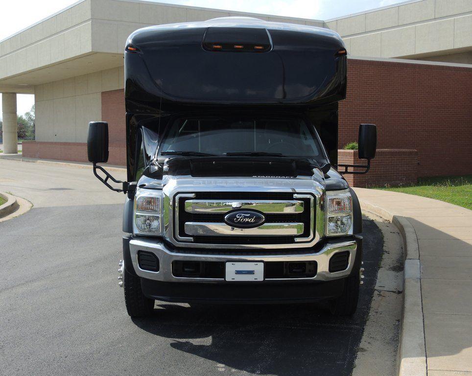 2015 Ford Starcraft 28 Passenger + Luggage Shuttle Bus