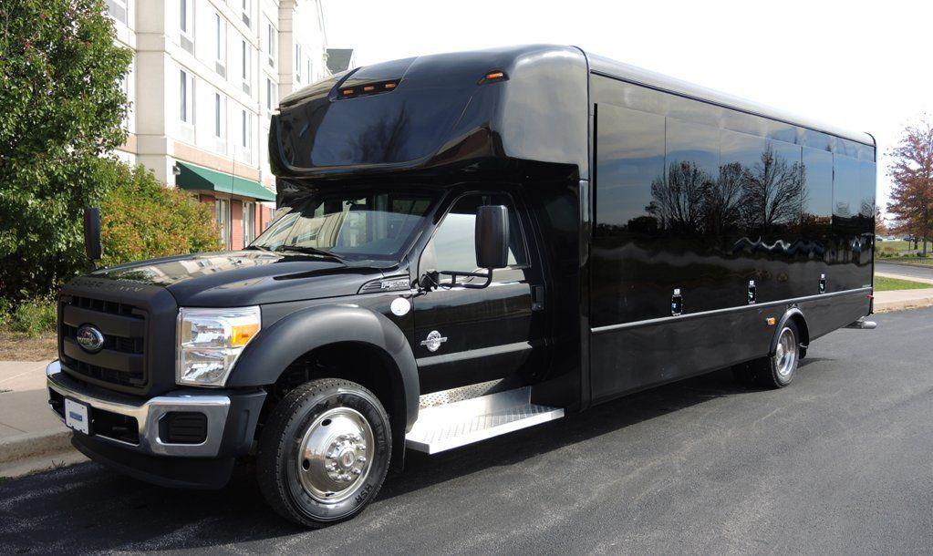 2015 Ford Starcraft 32 Passenger Executive Series Bus