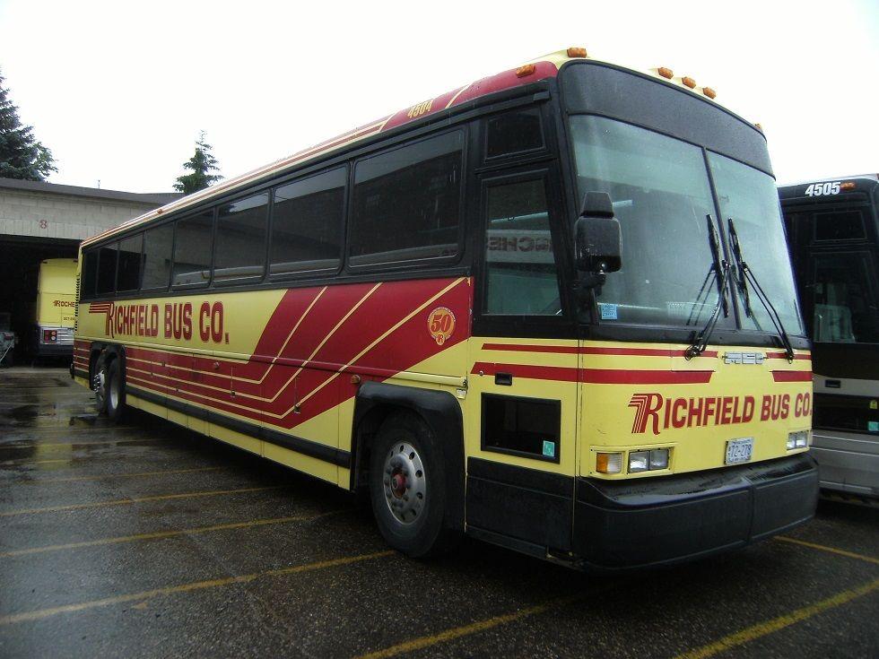 1997 MCI 102 DL3 55 Passenger Coach