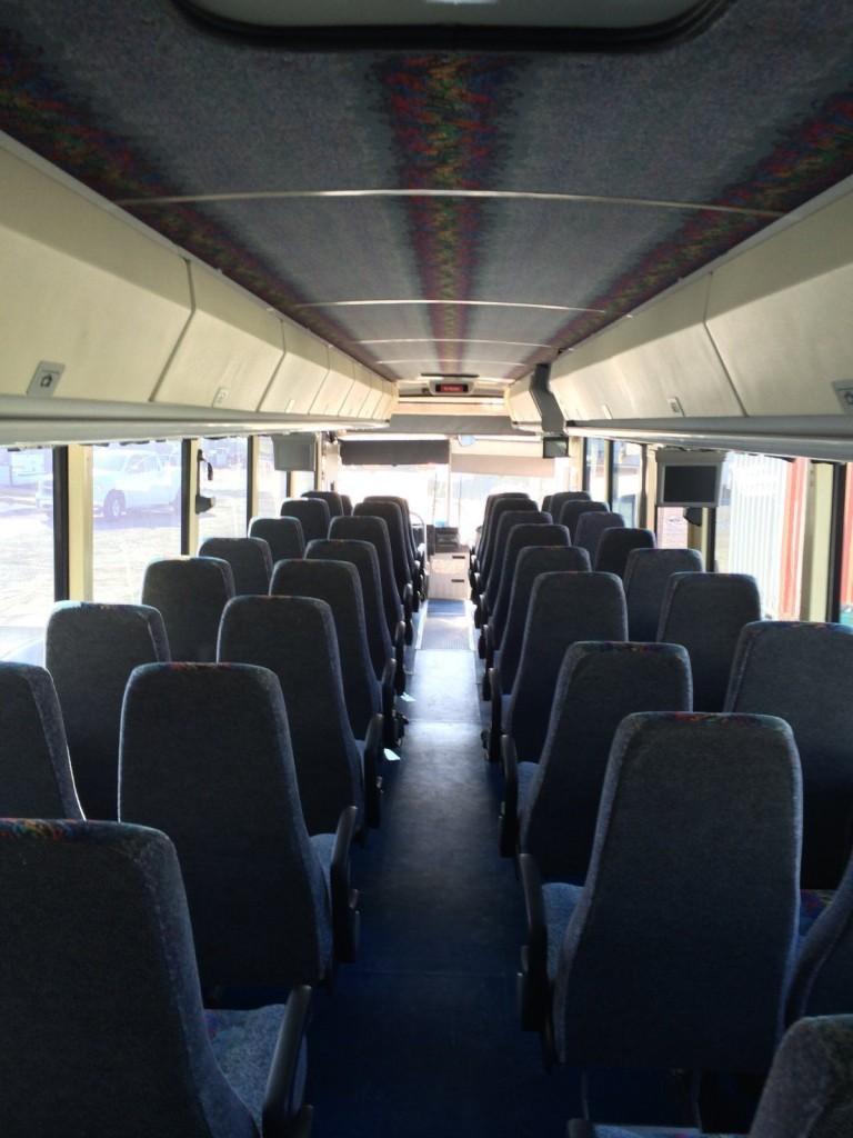 2001 MCI D4000 – 47 passenger bus