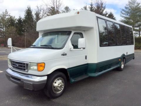 2004 Ford E450 Turtletop Luxury Shuttle Bus for sale