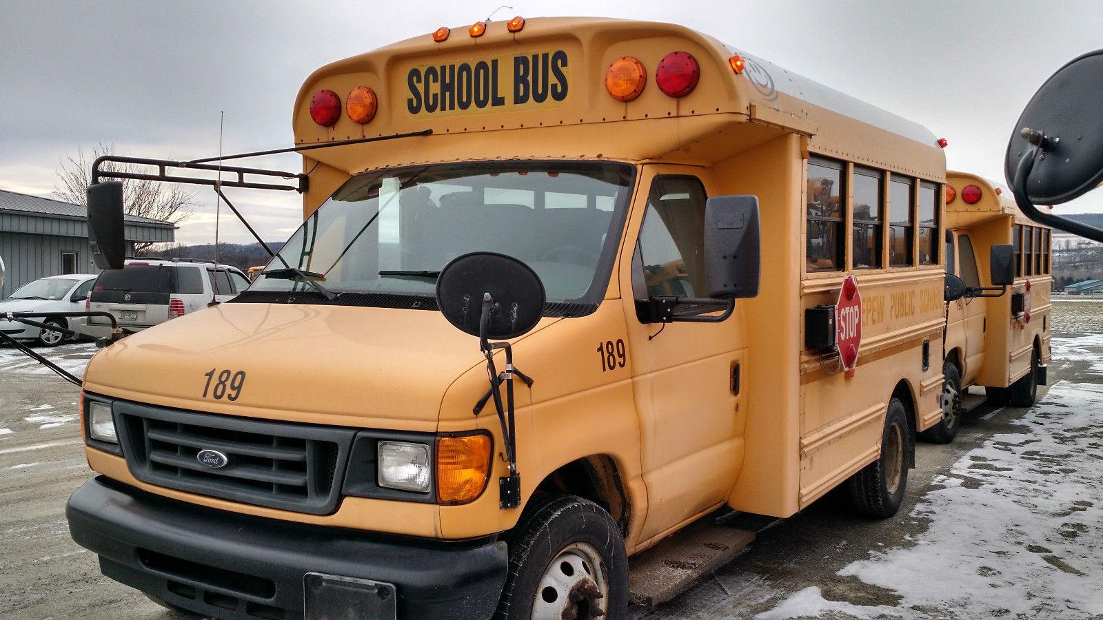 2005 Ford /corbeil /22(c) 14(adult) /6.0l Diesel/ Dash AC / NY Spec