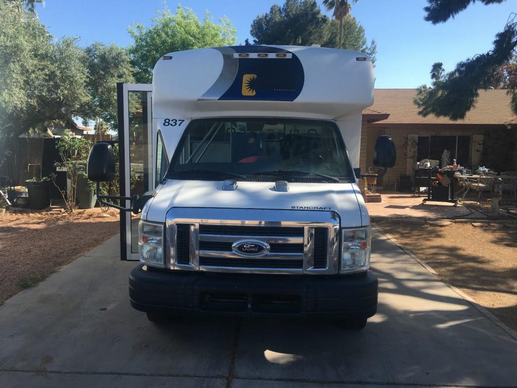 2009 Ford E450 with Handicap Lift bus and Passenger Seating