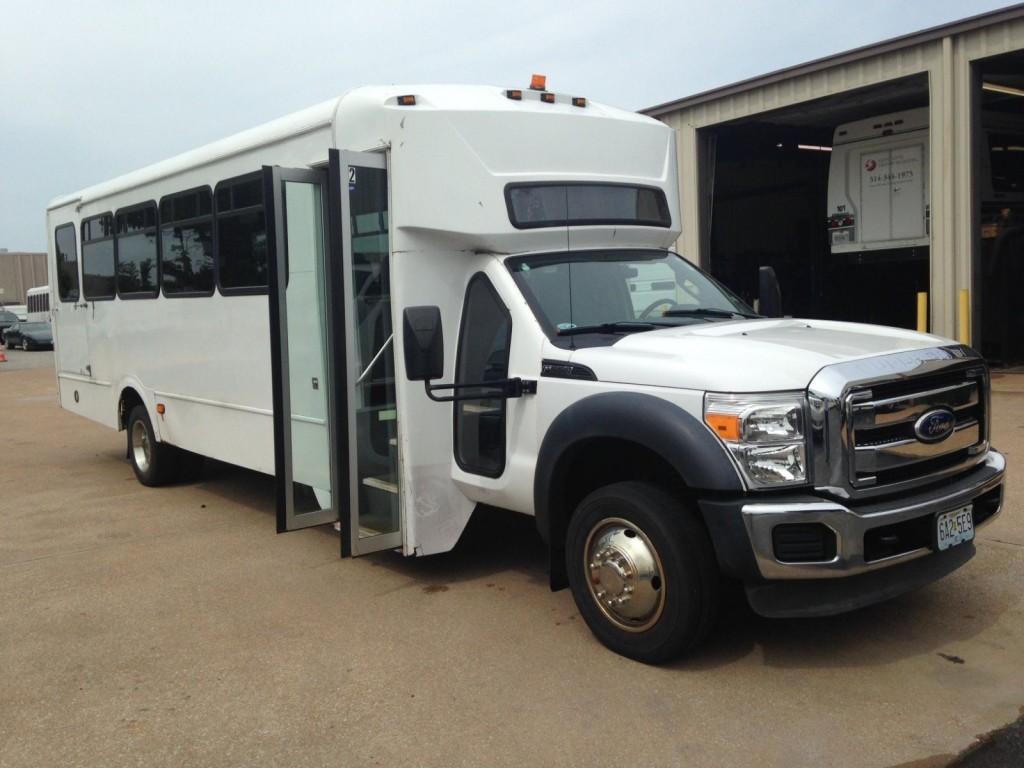 2011 Ford F-550 Bus