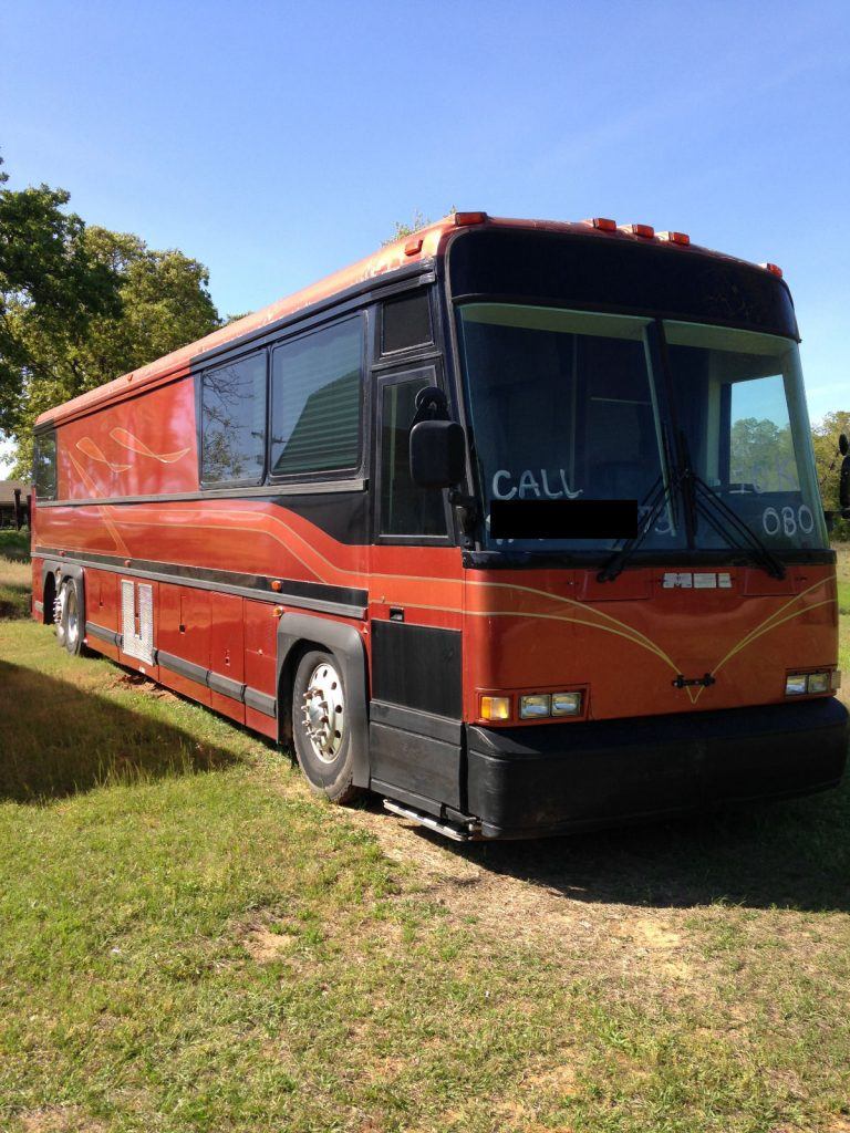 1990 Shell MCI 9 Bunk Entertainer Coach Tour Bus
