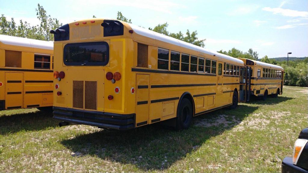 1999 International RE3000 Bus with only 117k miles