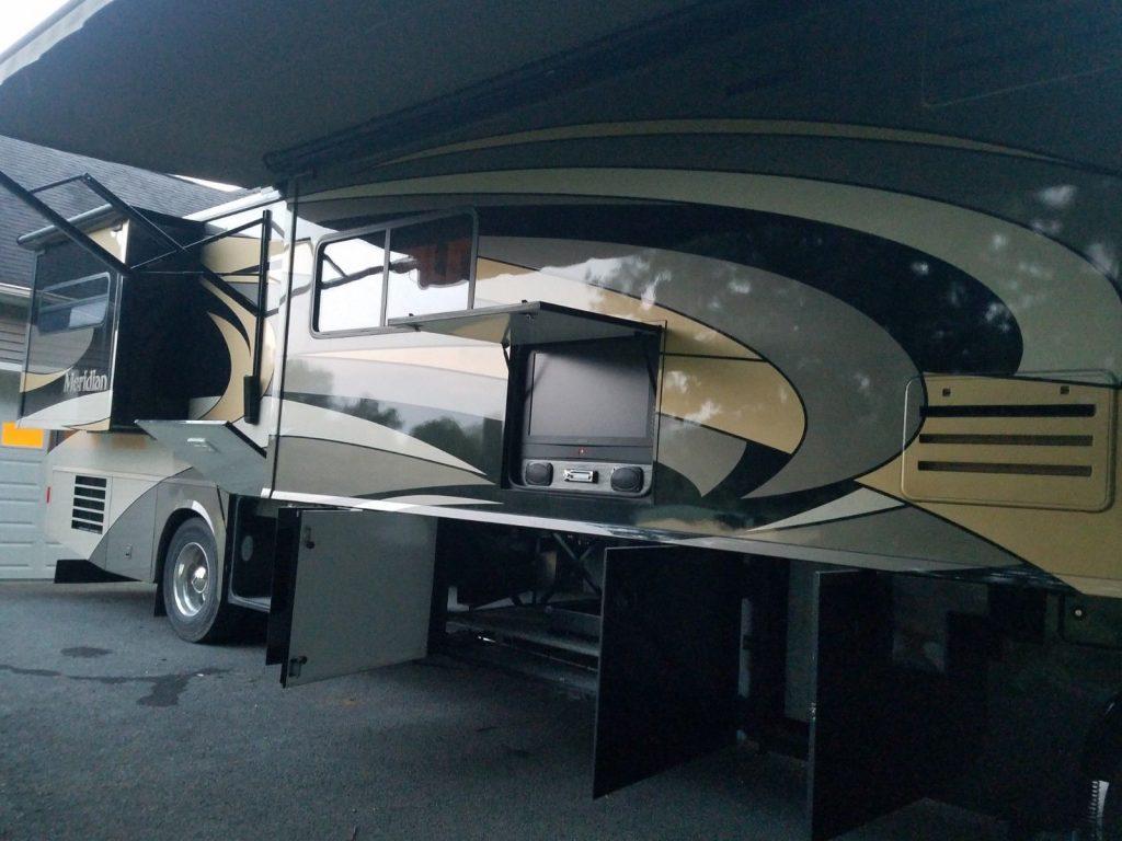 2010 Itasca Meridian 40l