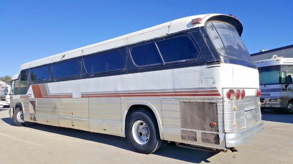 1970 GMC PD 4905 “Buffalo” Bus like Airstream Scenicruiser