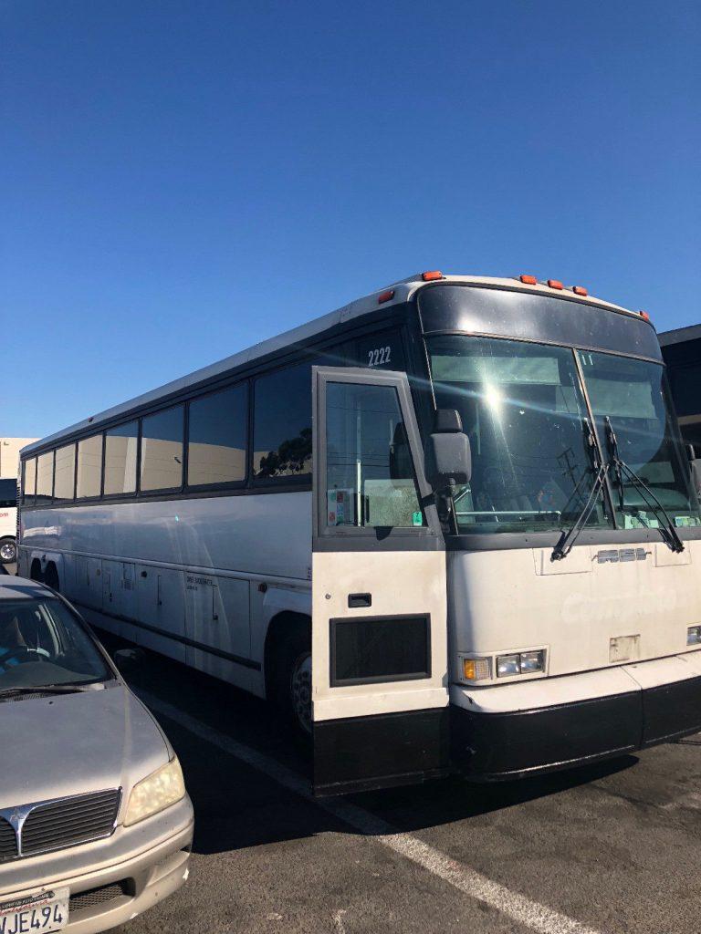 1996 MCI DL charter bus 45 foot 102 inch wide