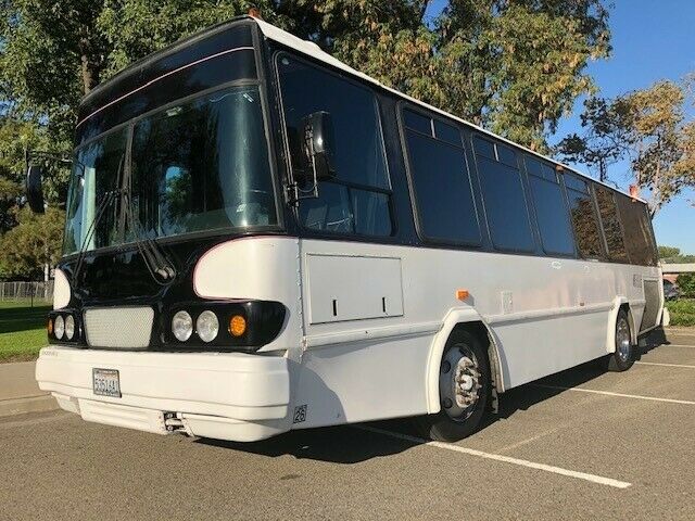 1998 El Dorado Party Bus 34 Passenger