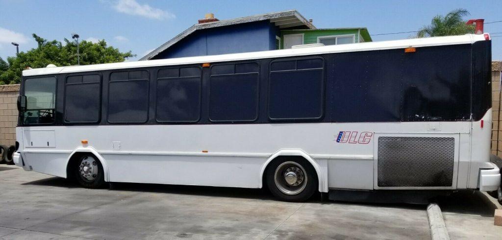 1998 El Dorado Party Bus 34 Passenger