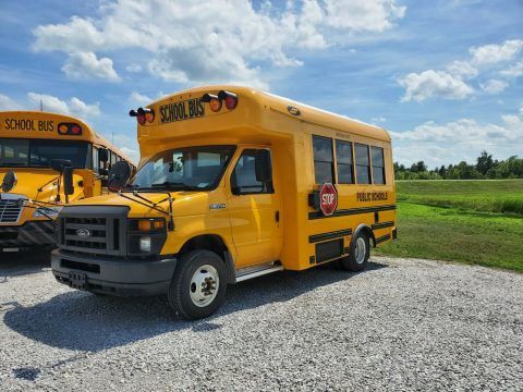 2017 Ford Starcraft Quest Bus 14 passenger extremely low mileage school bus!!! for sale