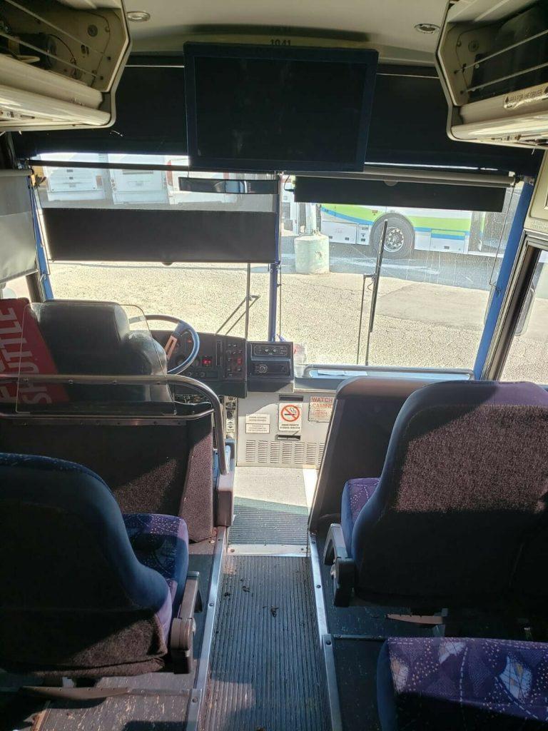 1997 MCI 102 D3 40foot bus with 47 seats