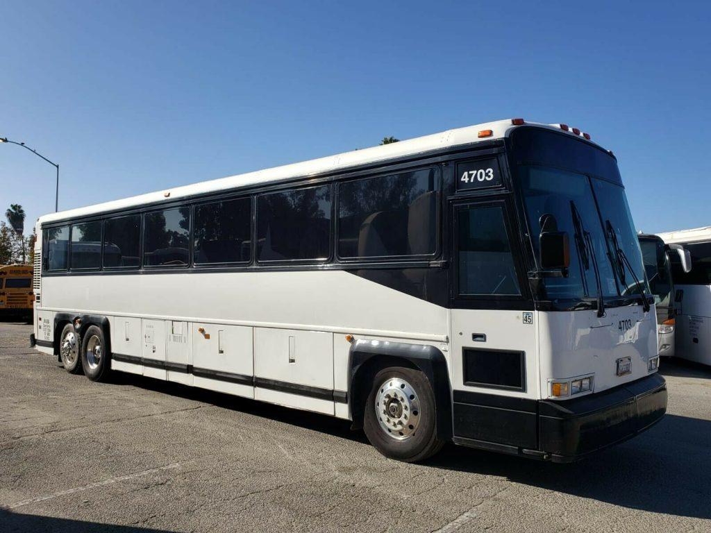 1997 MCI 102 D3 40foot bus with 47 seats
