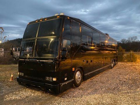 1999 Prevost H3-45 Entertainer with Shower for sale