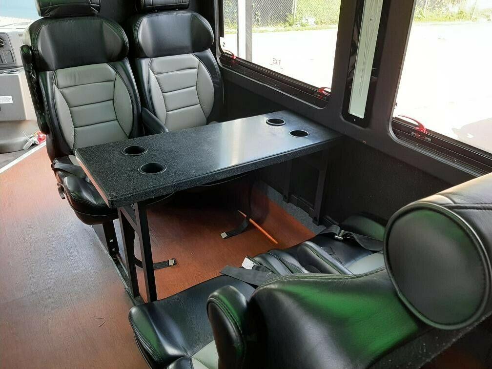 2014 Ford E450 Limo Bus Sprinter