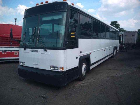 2000 MCI DL3 Coach Bus for sale