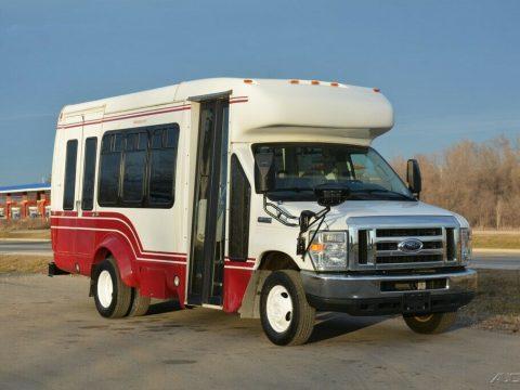 2010 Ford E-350 10 Passenger Paratransit Shuttle Bus Fleet Maintained for sale