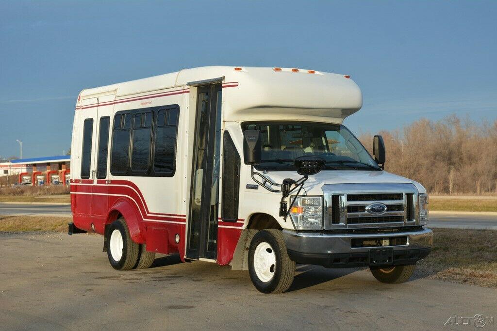 2010 Ford E-350 10 Passenger Paratransit Shuttle Bus Fleet Maintained