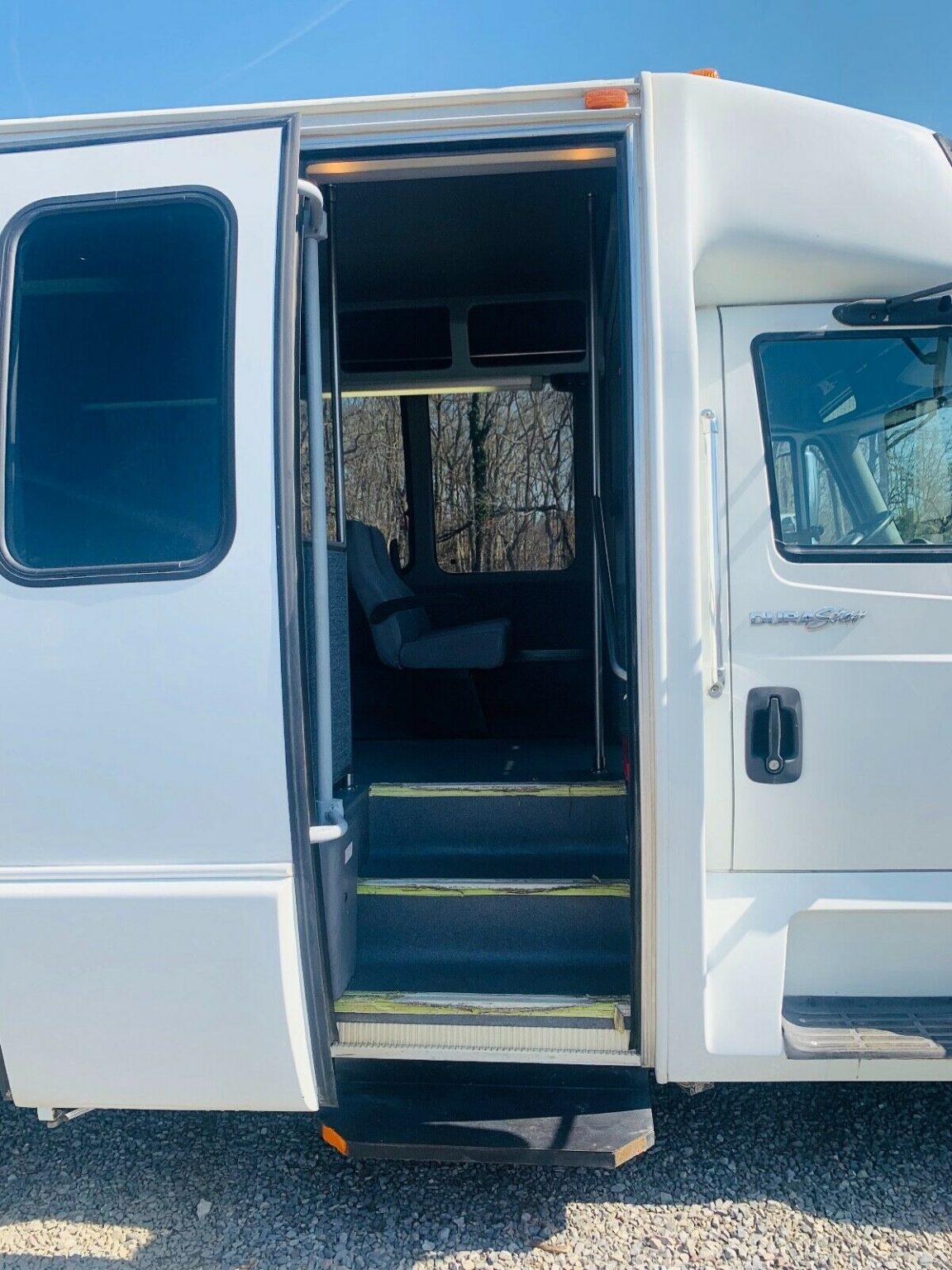 2011 International 4300 Krystal Coach 28 Passenger Tour Bus, ONLY 5K