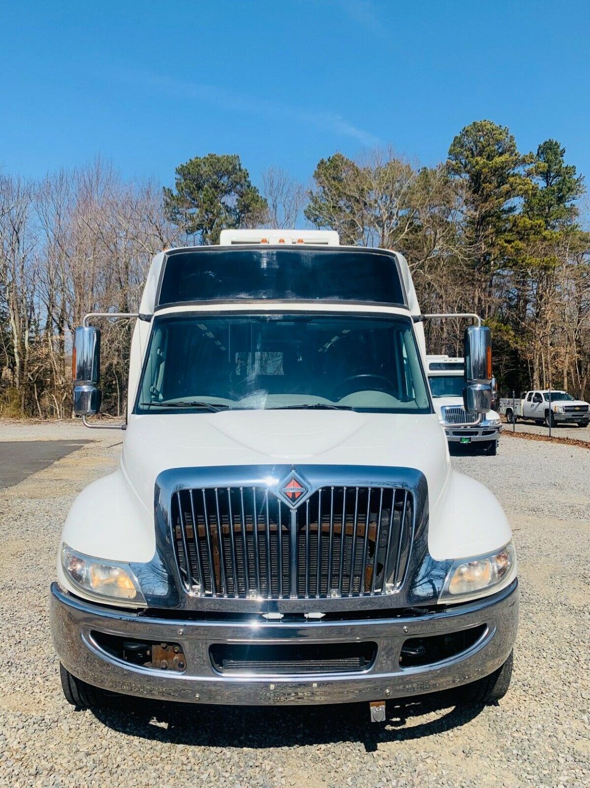 2011 International 4300 Krystal Coach 28 Passenger Tour Bus, ONLY 5K