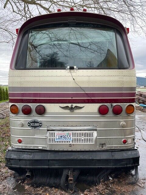 1977 GMC Diesel Bus RV / Motorhome Professional Conversion
