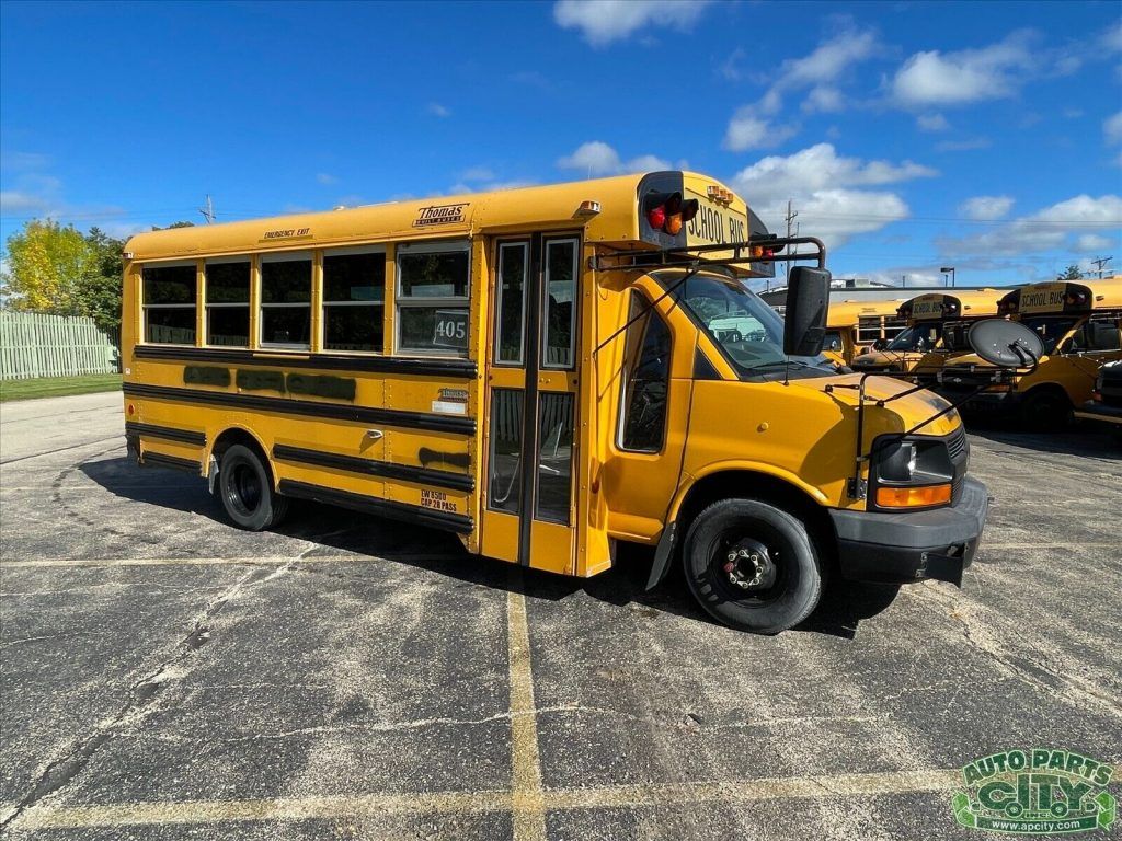 2009 Chevy Express 3500 Short School BUS 6.0L V8 GAS Maintained COLD A/C NICE !