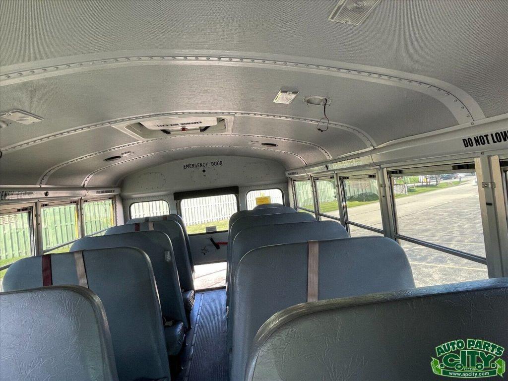 2009 Chevy Express 3500 Short School BUS 6.0L V8 GAS Maintained COLD A/C NICE !