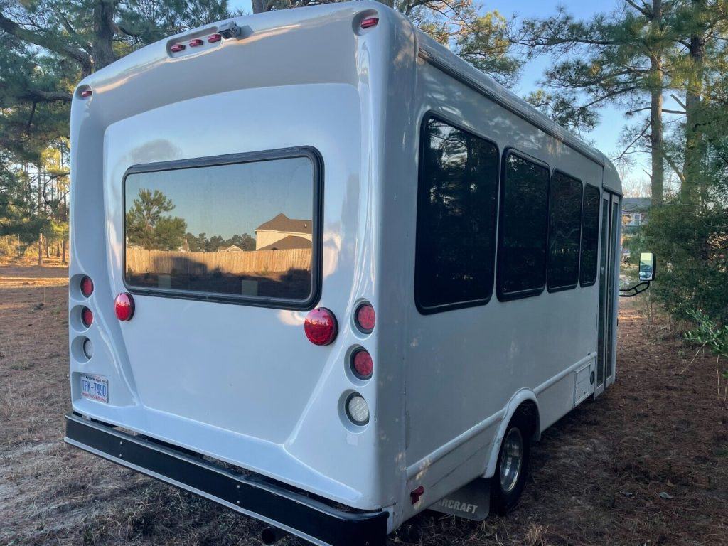2018 Starcraft Dog Transport Minibus
