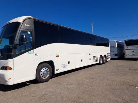 2004 MCI J4500 Charter bus for sale