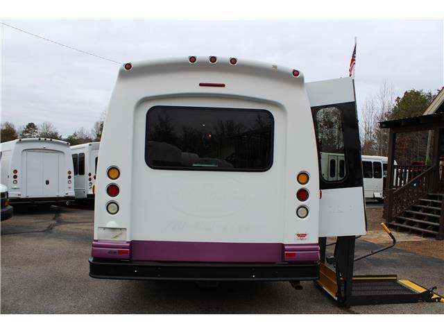 2006 Startrans Econoline Commercial Cutaway, White with 83000 Miles
