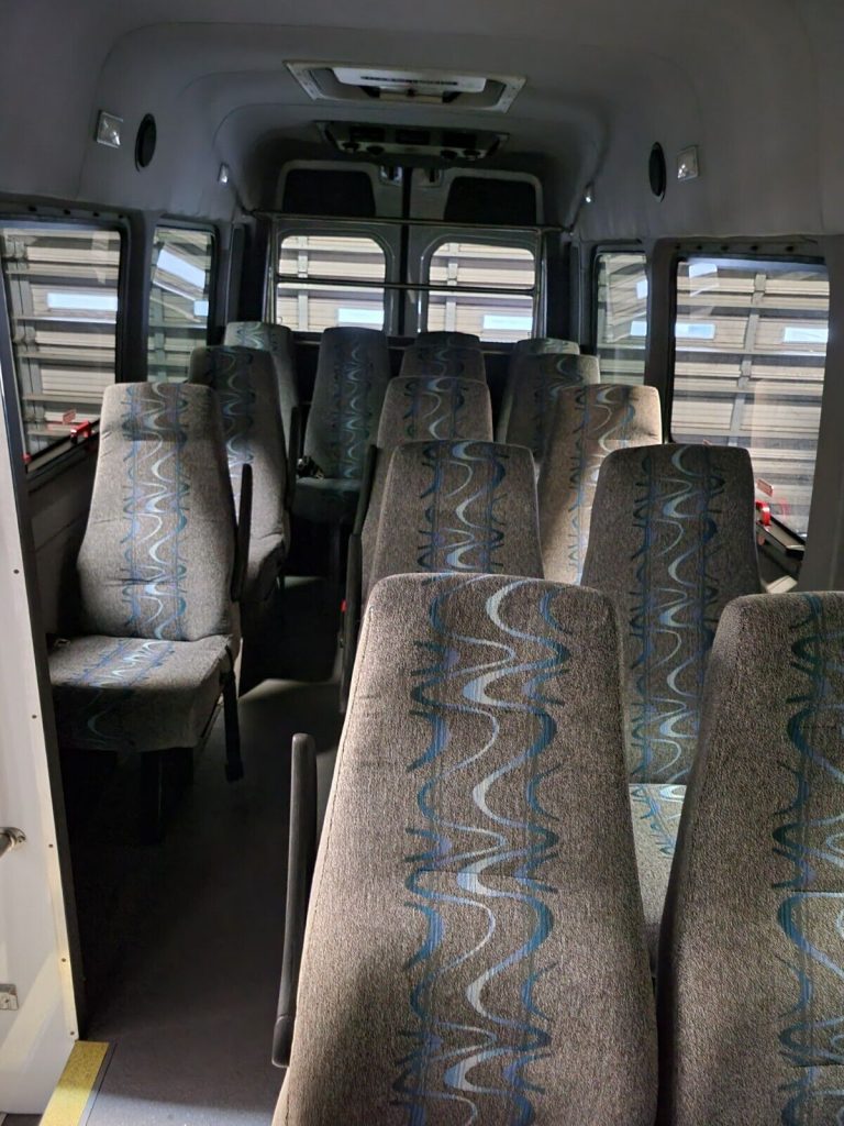 2009 Freightliner Sprinter Bus