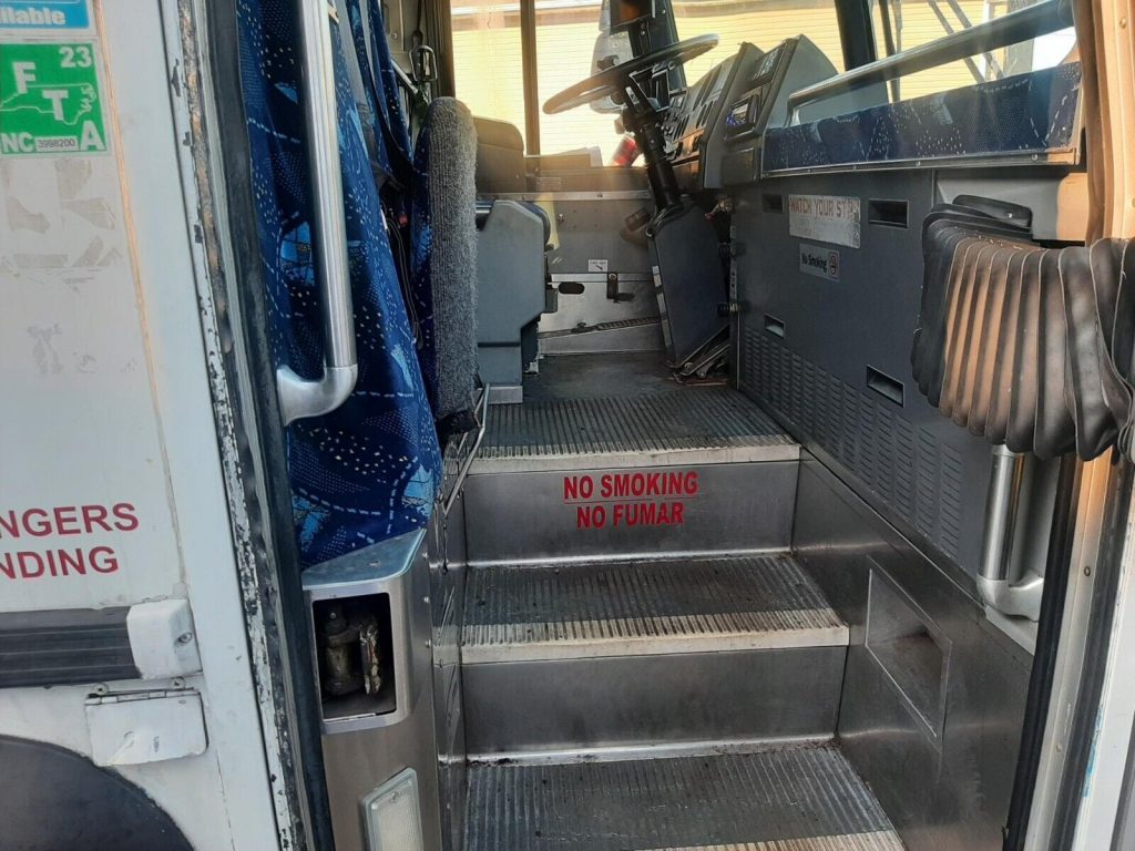 1997 MCI DL3 Coach Bus