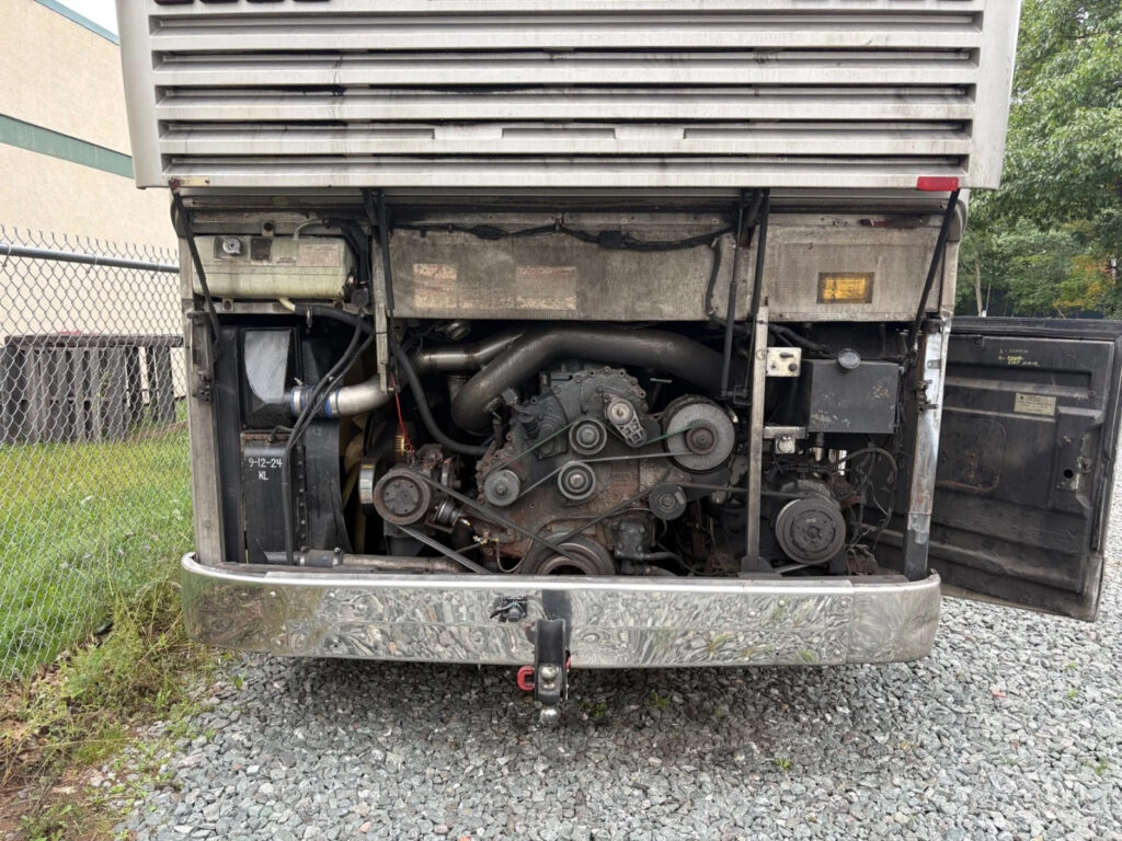 2001 Prevost H3-45 Bus Entertainer Motorhome