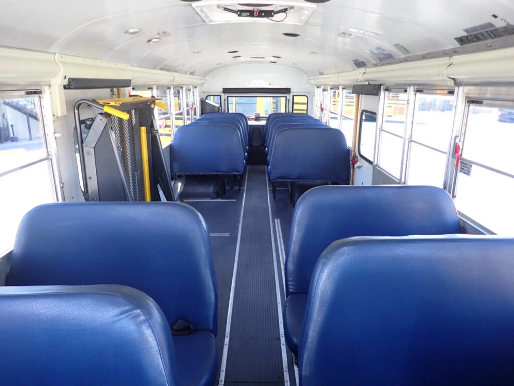 2007 Blue Bird All American CAT C7