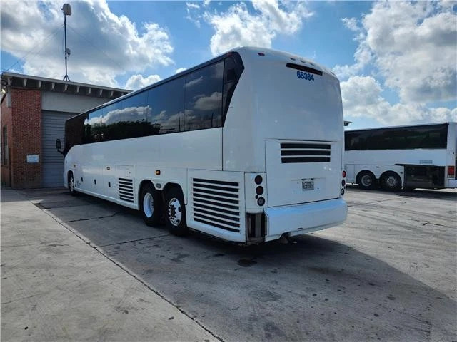 2009 MCI J 4500 56 Pax bus # 14-5364 in San Antonio Tx	526k Miles S60 B 500