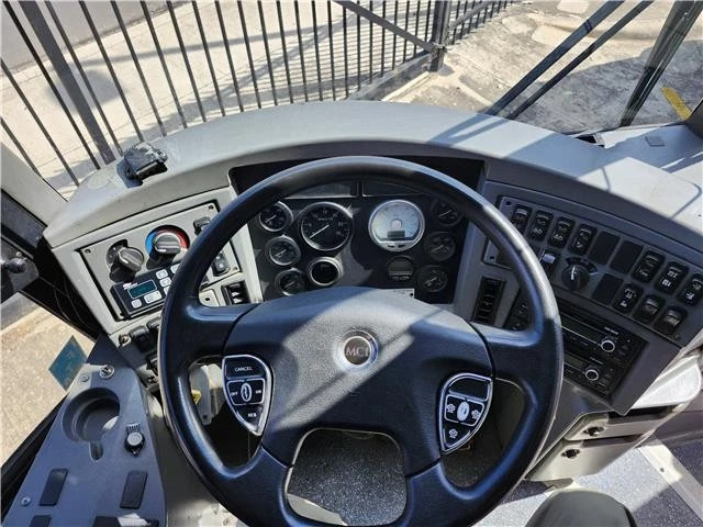 2009 MCI J 4500 56 Pax bus # 14-5364 in San Antonio Tx	526k Miles S60 B 500