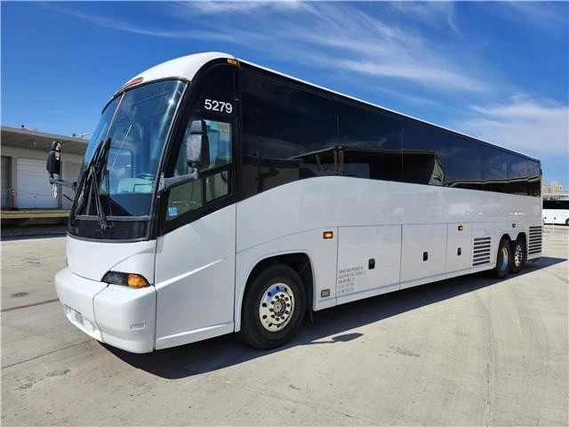 2009 MCI J 4500 56 pax