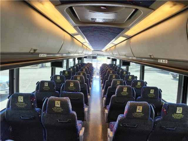 2009 MCI J 4500 56 pax