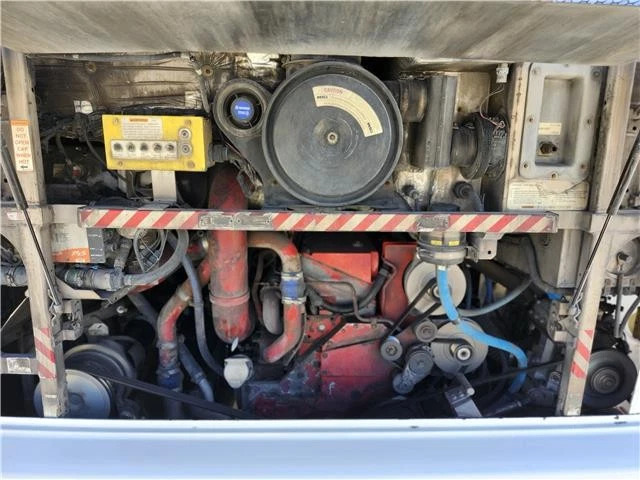 2009 MCI J 4500 56 pax