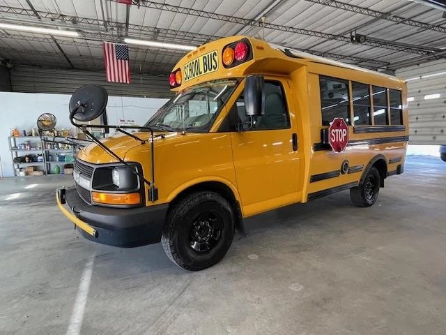 2013 Chevrolet Blue Bird Microbird 20 passenger School Bus