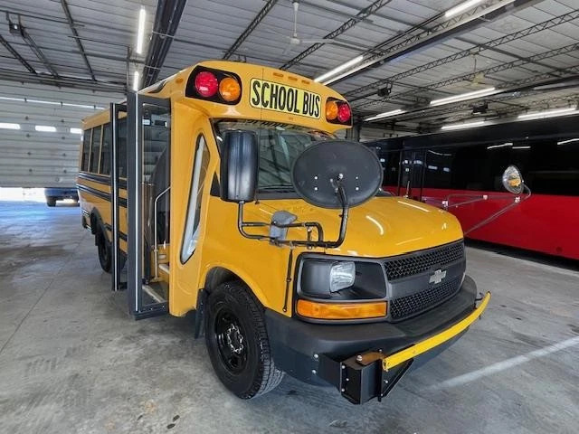 2013 Chevrolet Blue Bird Microbird 20 passenger School Bus