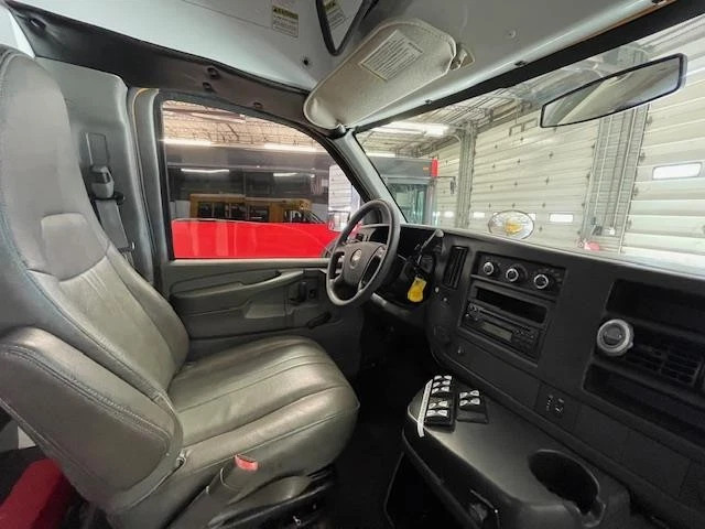 2013 Chevrolet Blue Bird Microbird 20 passenger School Bus