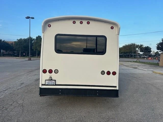 2013 Ford E 350 – 15 Pax ADA Shuttle -bus # 18-011	– in Dallas TX –	144 K GAS