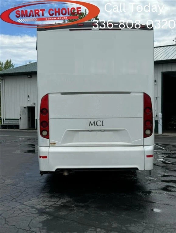 2015 MCI J4500