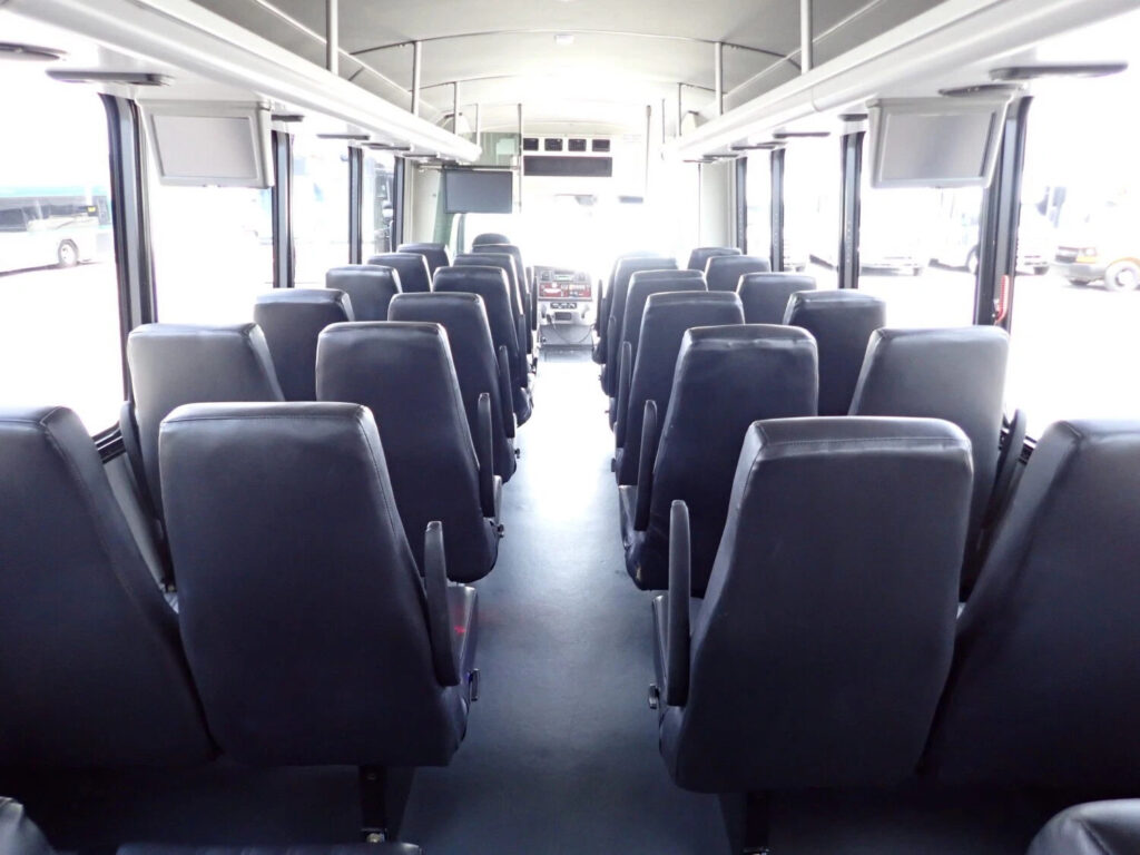 2018 Champion Defender 6.7 Cummins