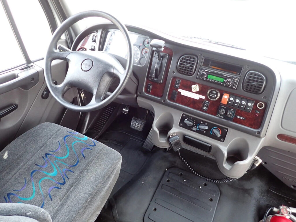 2018 Champion Defender 6.7 Cummins