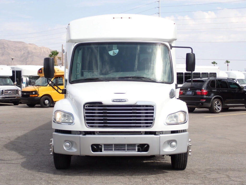 2018 Champion Defender 6.7 Cummins