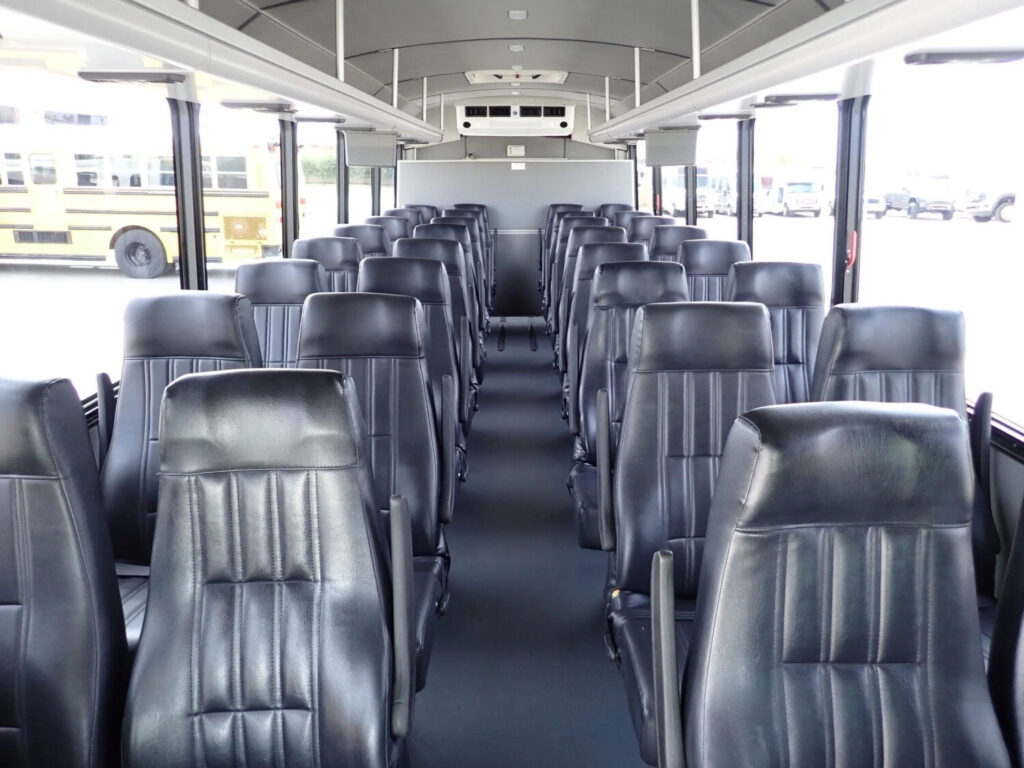 2018 Champion Defender 6.7 Cummins